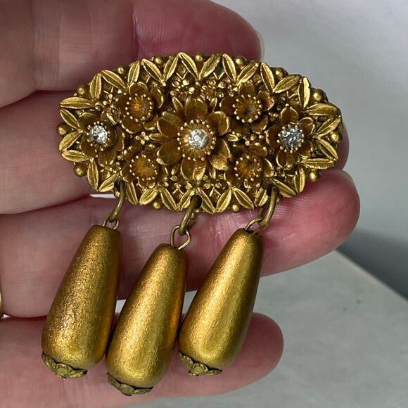 Vintage celluloid float dangle gold tone brooch - Picture 4 of 9